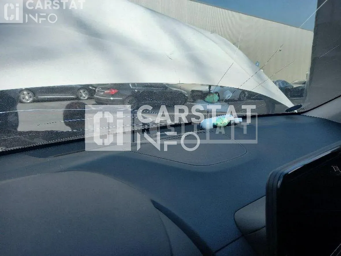 Photo 2 of 7: 2021 Hyundai Cona 1.6, VIN KMHK5813GNU832398 — Korean insurance auction