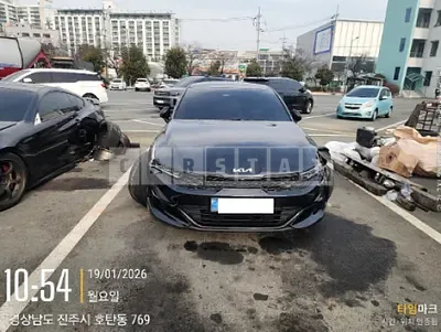 Photo 1 of 35: 2023 Kia K5 — Korean insurance auction