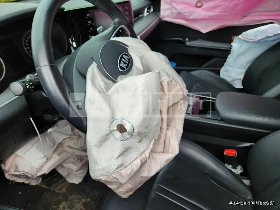 Photo 2 of 14: 2021 Kia K5 1.6 — Korean insurance auction