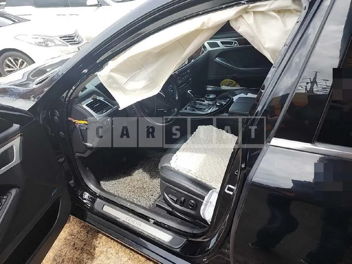 Photo 2 of 15: 2015 Genesis Dh — Korean insurance auction