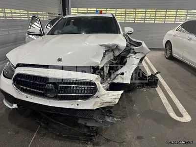 Photo 1 of 18: 2022 Mercedes-Benz E250 — Korean insurance auction