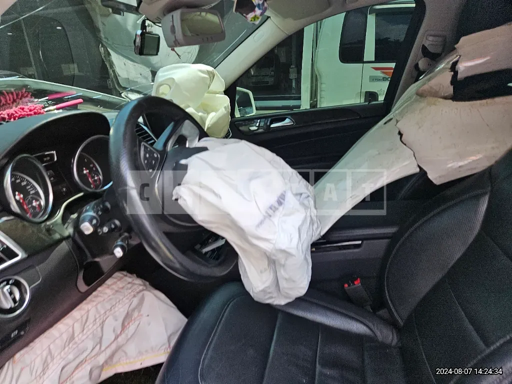 Photo 2 of 32: 2016 Mercedes-Benz GLE 350d 4Matic — Korean insurance auction