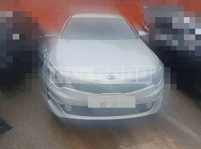 Photo 1 of 11: 2016 Kia K5 — Korean insurance auction
