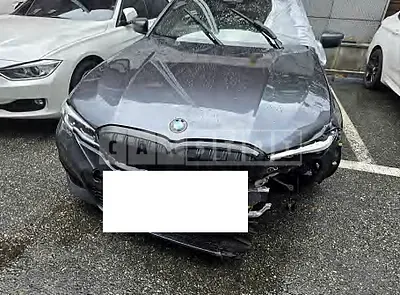 Photo 1 of 14: 2022 BMW 320i — Korean insurance auction