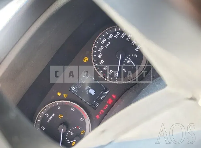 Photo 2 of 8: 2018 Hyundai Tucson, VIN KMHJ3815GJU497725 — Korean insurance auction