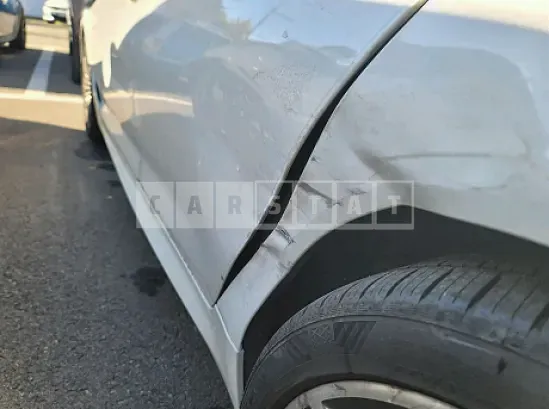 Photo 2 of 10: 2020 BMW 520d xDrive M Sport Package — Korean insurance auction