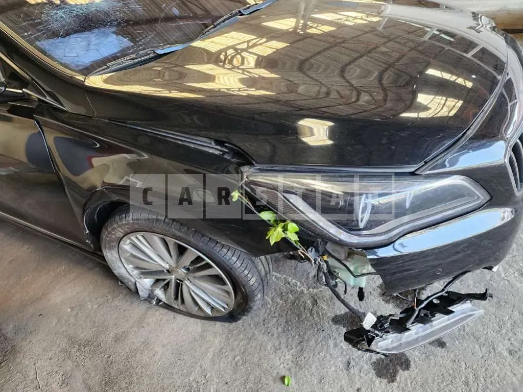 Photo 2 of 8: 2015 Jaguar Modern Aslan, VIN KMHFM411BFA000725 — Korean insurance auction