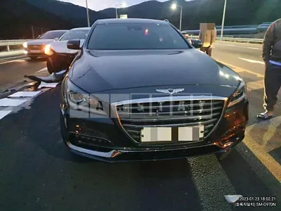 Photo 1 of 5: 2018 Genesis G80 3.3 — Korean insurance auction