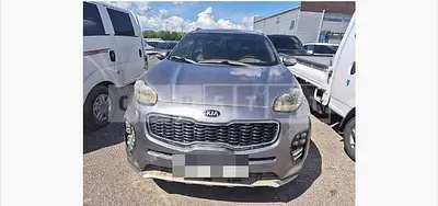 Photo 1 of 13: 2018 Kia Sportage (4WD) — Korean insurance auction