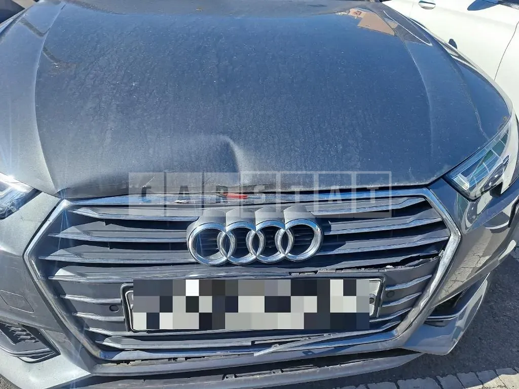Photo 2 of 16: 2019 Audi A4 40 TFSI, VIN WAUZZZF49KA122328 — Korean insurance auction