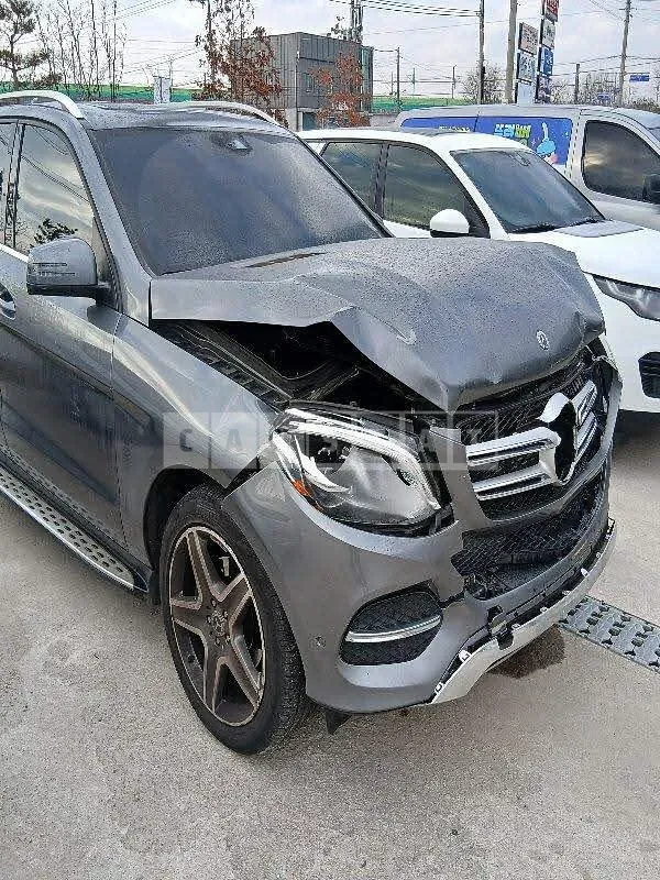 Photo 2 of 50: 2018 Mercedes-Benz GLE350 d 4Matic, VIN WDCDA2EB2JB090286 — Korean insurance auction