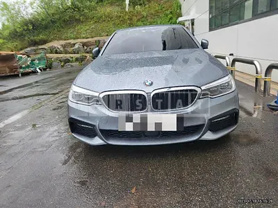 Photo 1 of 17: 2017 BMW 520d xDrive, VIN WBAJC5101HG858066 — Korean insurance auction