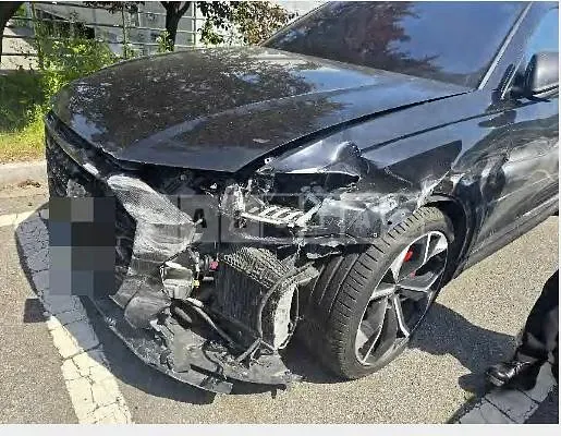 Photo 2 of 21: 2021 Audi Rs Q8 Hybrid — Korean insurance auction
