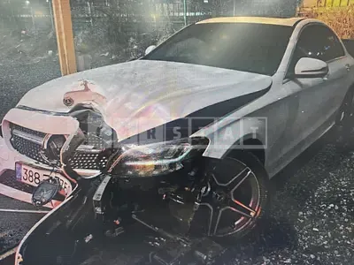 Photo 1 of 12: 2021 Mercedes-Benz C 200, VIN W1KWF8ABXMR625973 — Korean insurance auction