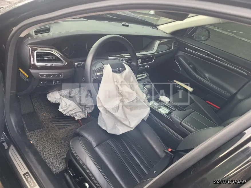 Photo 2 of 10: 2019 Genesis G90 3.8 — Korean insurance auction