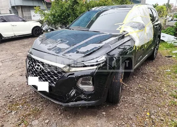 Photo 2 of 13: 2020 Hyundai Santa Fe, VIN KMHS381ABLU261746 — Korean insurance auction