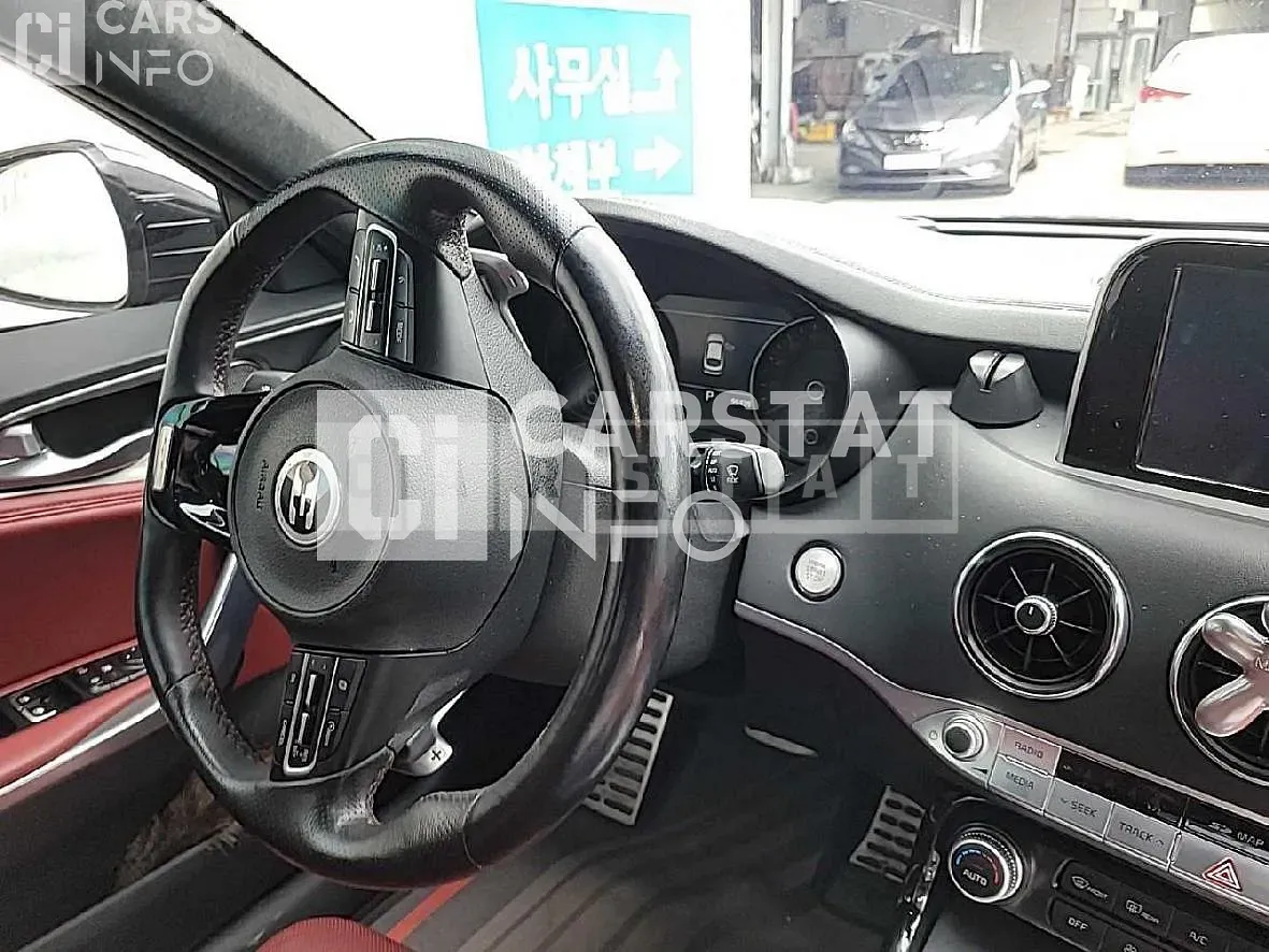 Photo 2 of 28: 2017 Kia Stinger 3.3 Turbo — Korean insurance auction