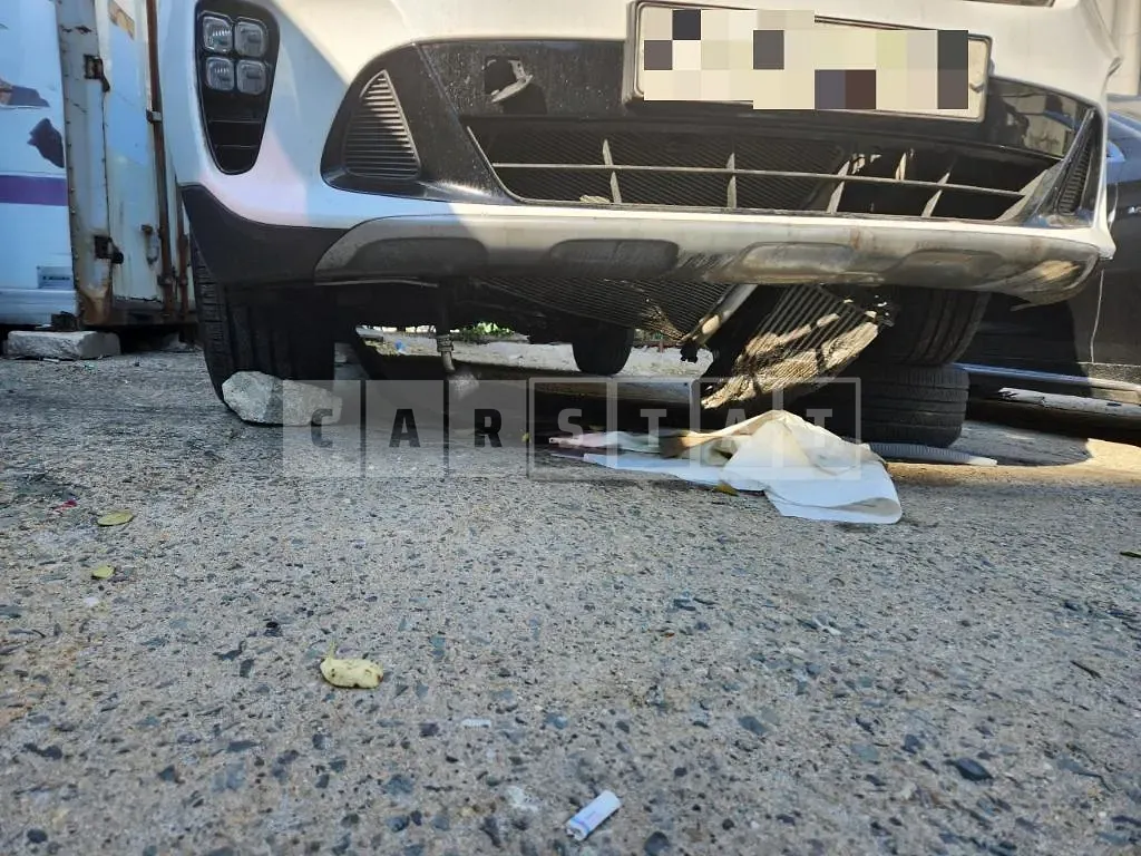 Photo 2 of 8: 2018 Kia Sorento 2.2, VIN KNAPG81BBJA470068 — Korean insurance auction