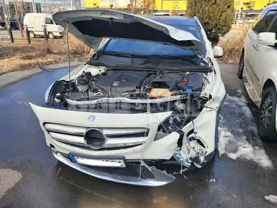 Photo 1 of 10: 2017 Mercedes-Benz GLA200d 4Matic, VIN WDCTG0CBXHJ289300 — Korean insurance auction