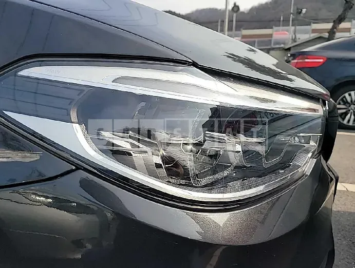 Photo 2 of 20: 2018 BMW 520d, VIN WBAJC9105JG943263 — Korean insurance auction