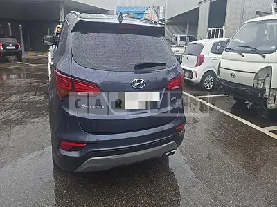 Photo 1 of 34: 2017 Hyundai Santa Fe DM — Korean insurance auction