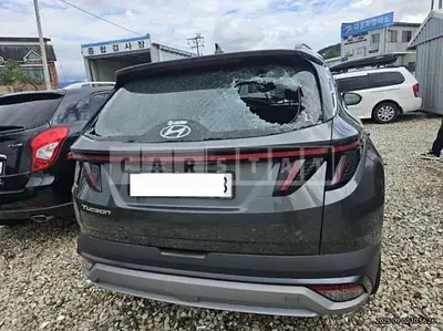 Photo 1 of 38: 2024 Hyundai Tucson — Korean insurance auction
