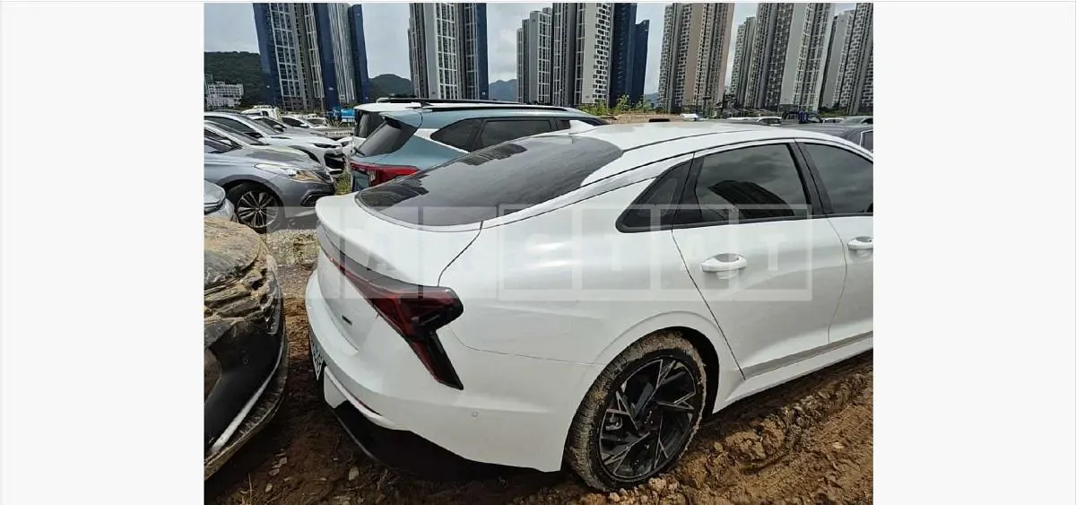 Photo 2 of 46: 2025 Kia K5 2.0 (Hybrid) — Korean insurance auction