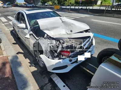 Photo 1 of 7: 2018 Mercedes-Benz C 220d — Korean insurance auction