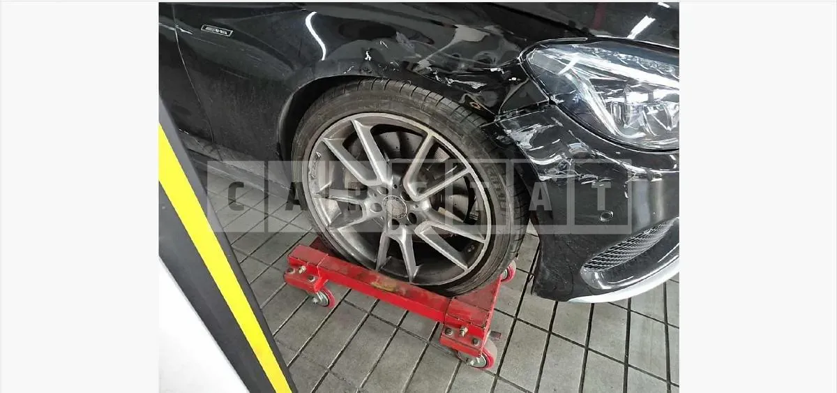 Photo 2 of 22: 2017 Mercedes-Benz C450 AMG 4Matic — Korean insurance auction