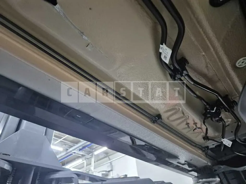 Photo 2 of 23: 2025 BMW 520i — Korean insurance auction