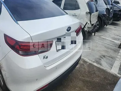 Photo 1 of 15: 2015 Kia K5 2.0(LPG), VIN KNAGU416BGA019903 — Korean insurance auction