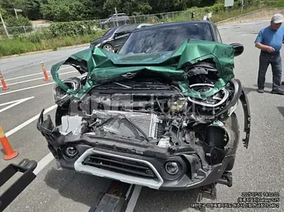 Photo 1 of 10: 2023 MINI Cooper Countryman — Korean insurance auction