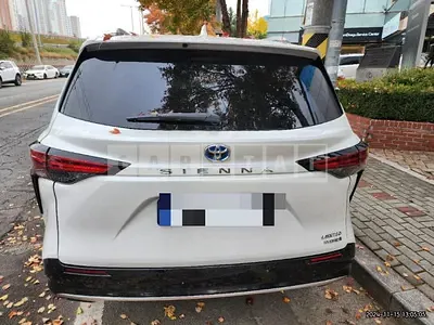 2024 TOYOTA SIENNA HYBRID 2WD