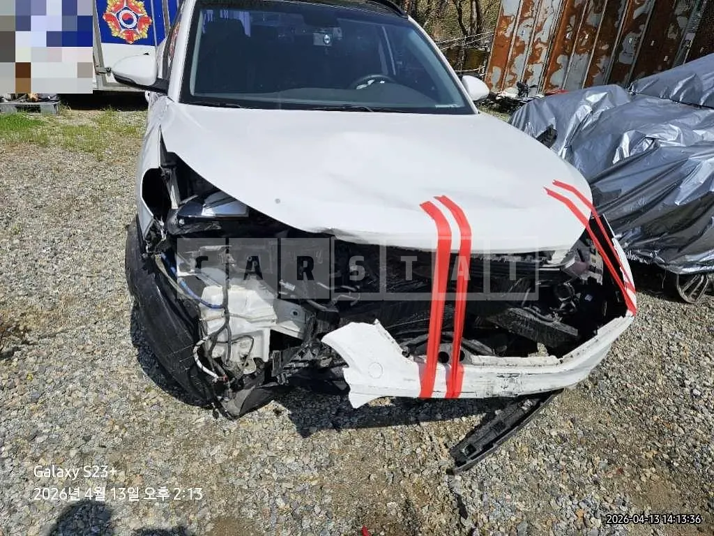 Photo 2 of 8: 2018 Hyundai Tucson TL — Korean insurance auction