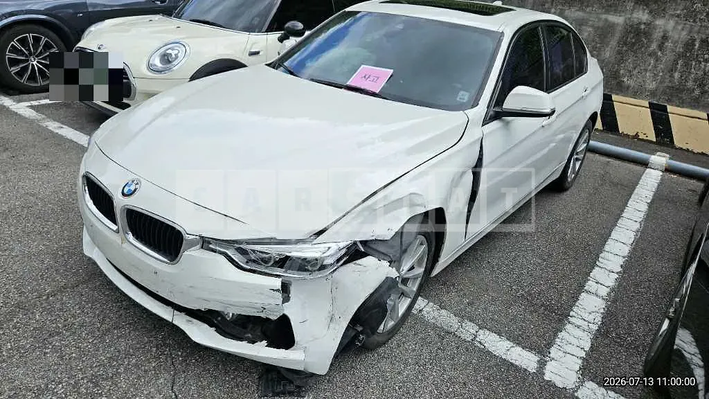 Photo 2 of 20: 2016 BMW 320d — Korean insurance auction