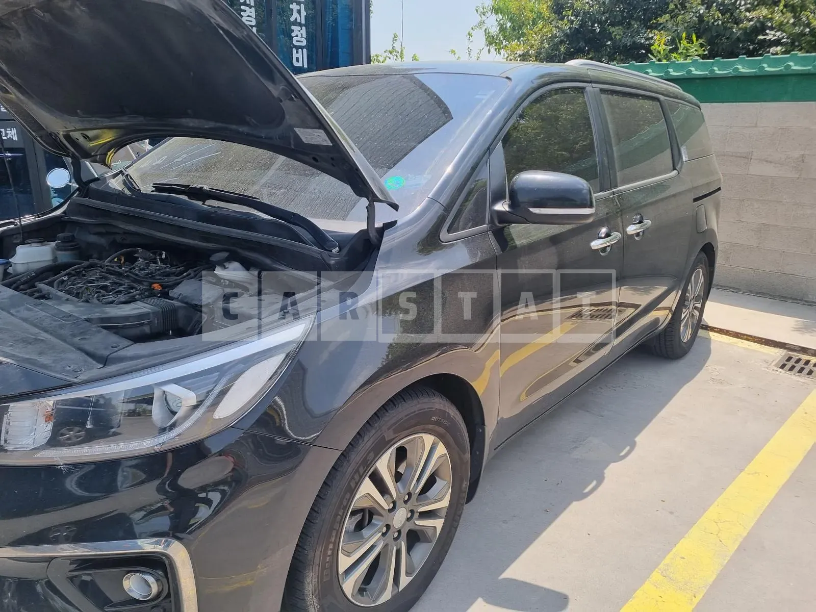 Photo 2 of 4: 2018 Kia Carnival 2.2 — Korean insurance auction