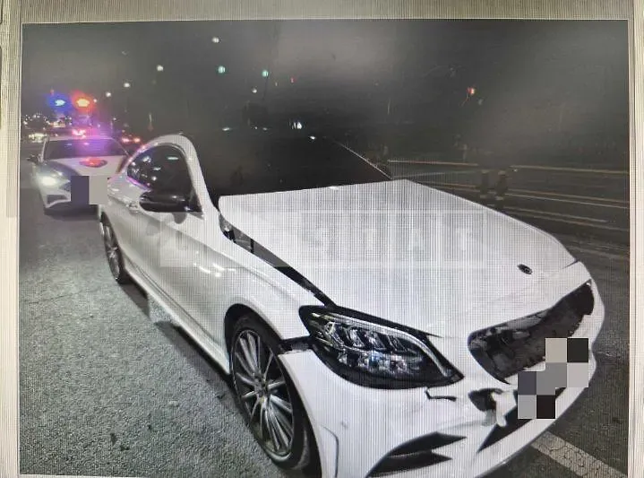 Photo 2 of 27: 2019 Mercedes-Benz C220 d 4Matic Coupe, VIN WDDWJ1FBXKF883813 — Korean insurance auction