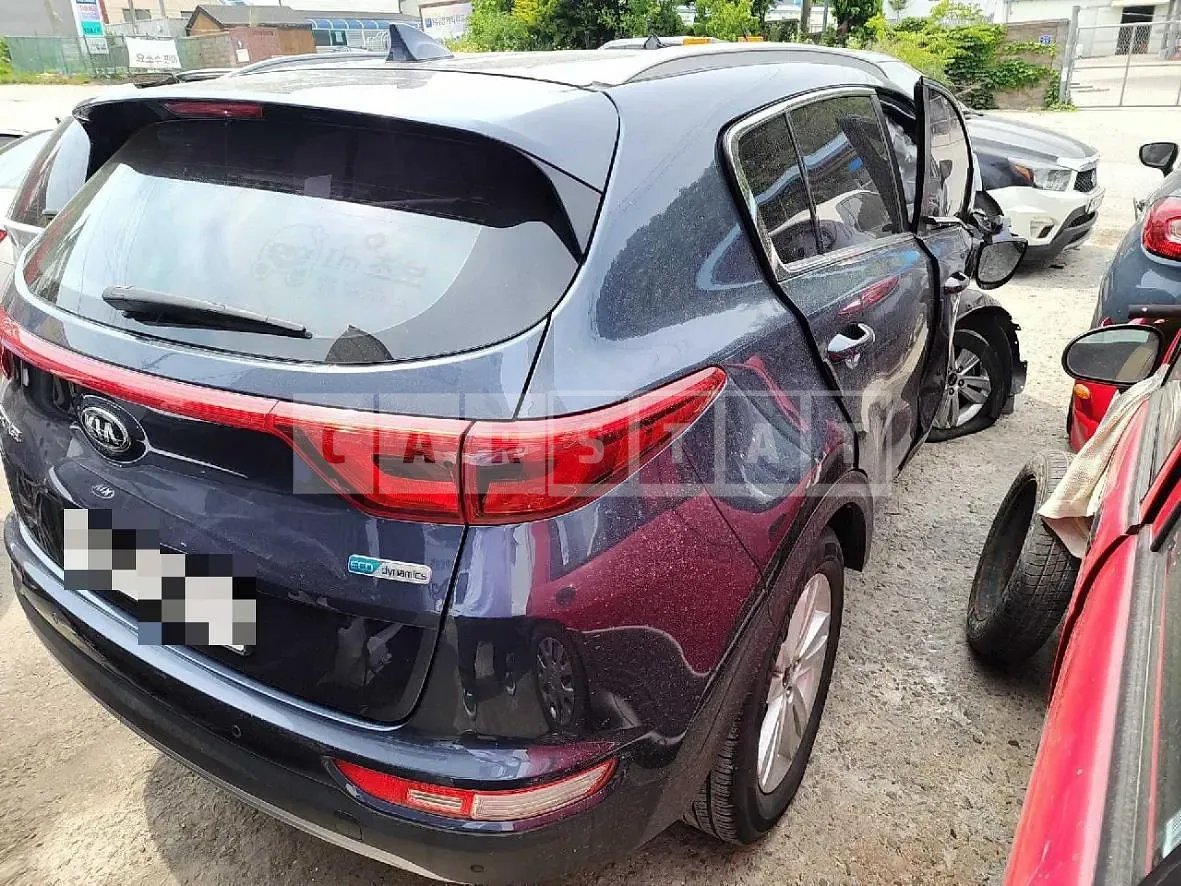 Photo 2 of 9: 2016 Kia Sportage — Korean insurance auction