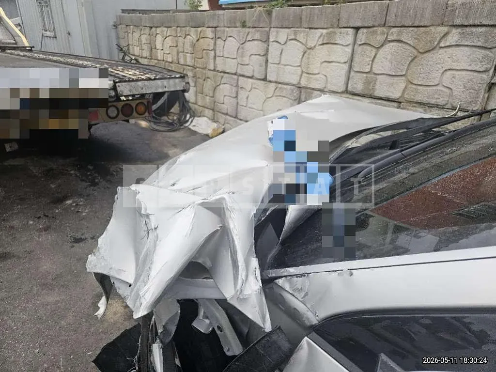 Photo 2 of 17: 2021 Hyundai IONIQ 5 Long Range Electric Car — Korean insurance auction