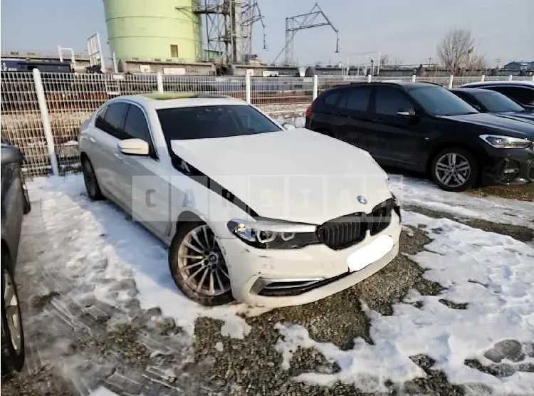 Photo 2 of 12: 2019 BMW 520i Luxury, VIN WBAJK7108KGL29042 — Korean insurance auction