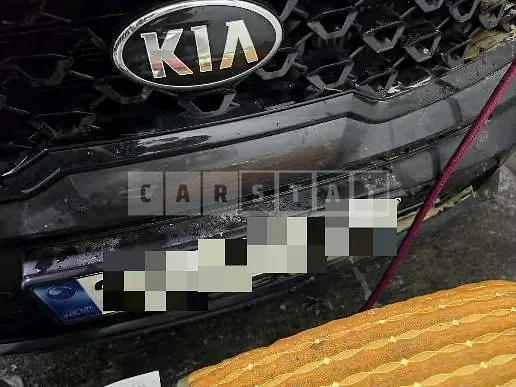 Photo 2 of 22: 2021 Kia Sorento — Korean insurance auction