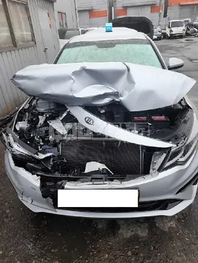 Photo 1 of 11: 2021 Kia K5, VIN KNAGU416BMA403251 — Korean insurance auction