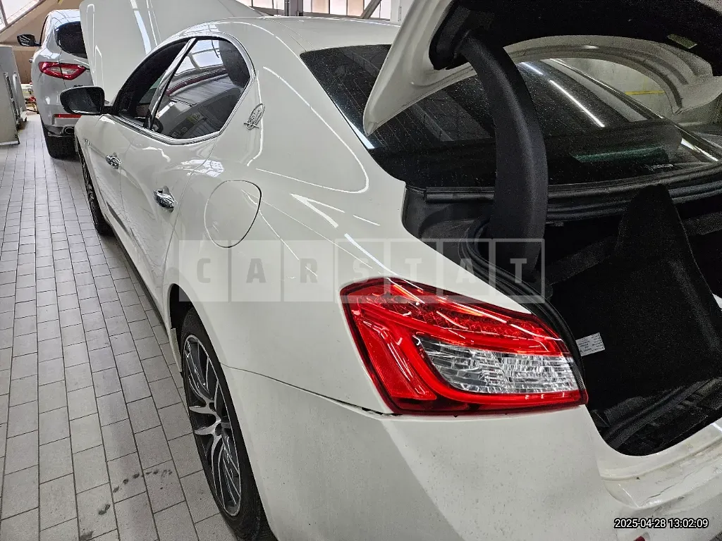 Photo 2 of 52: 2020 Maserati Ghibli Diesel — Korean insurance auction