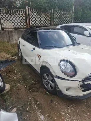 Photo 2 of 8: 2017 MINI Cooper — Korean insurance auction