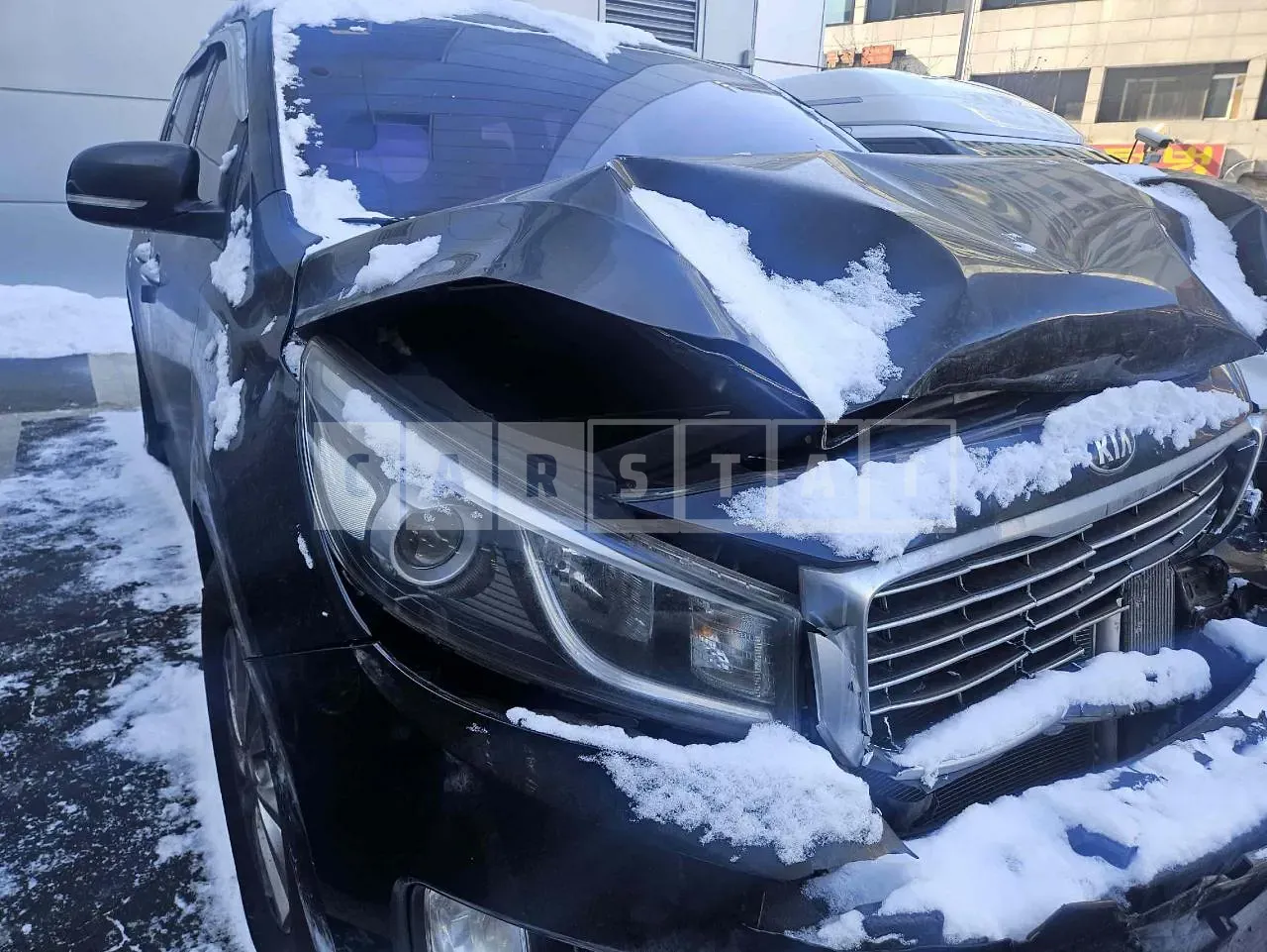 Photo 2 of 11: 2015 Kia Carnival, VIN KNHMF37ABFS064307 — Korean insurance auction