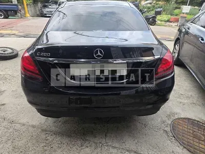 Photo 1 of 31: 2019 Mercedes-Benz C 200 — Korean insurance auction
