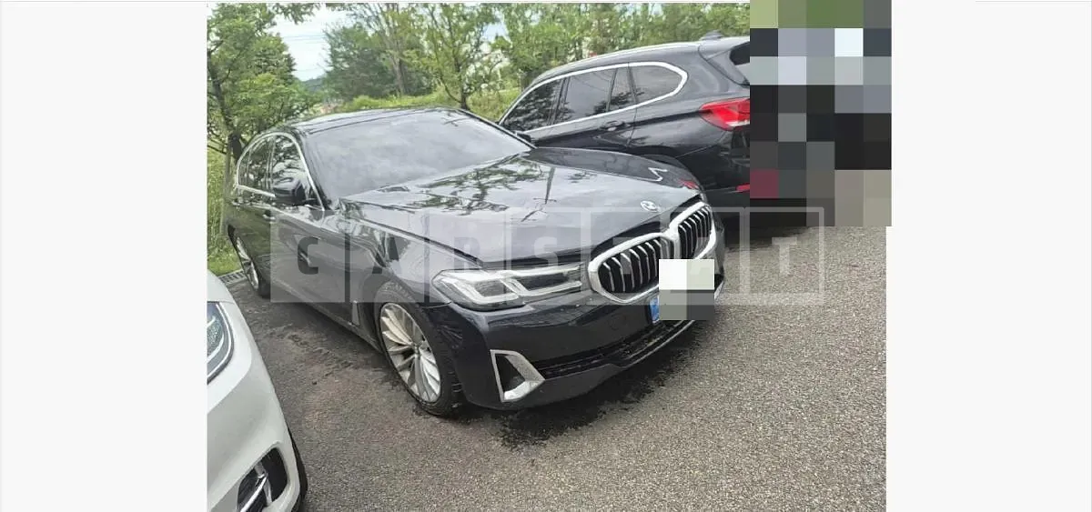 Photo 2 of 13: 2020 BMW 523d xDrive — Korean insurance auction