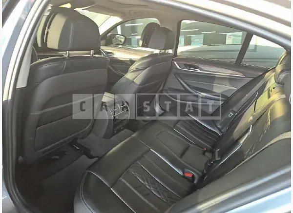 Photo 2 of 28: 2018 BMW 530i — Korean insurance auction