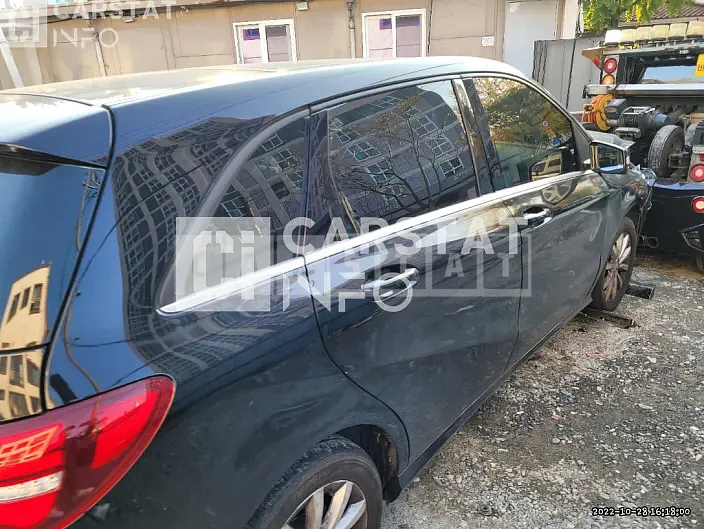 Photo 2 of 23: 2016 Mercedes-Benz B200 d, VIN WDDMH0JB1GN154648 — Korean insurance auction