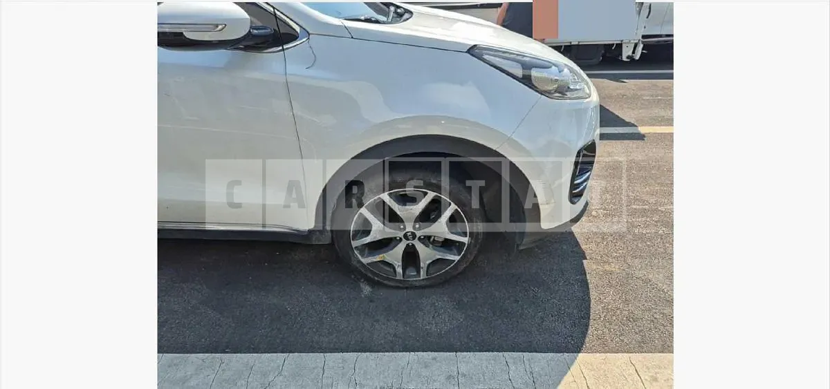 Photo 2 of 15: 2016 Kia Sportage — Korean insurance auction